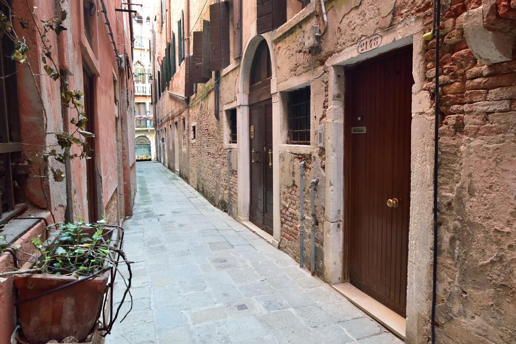 Apartamento Mater Domini Venecia Exterior foto
